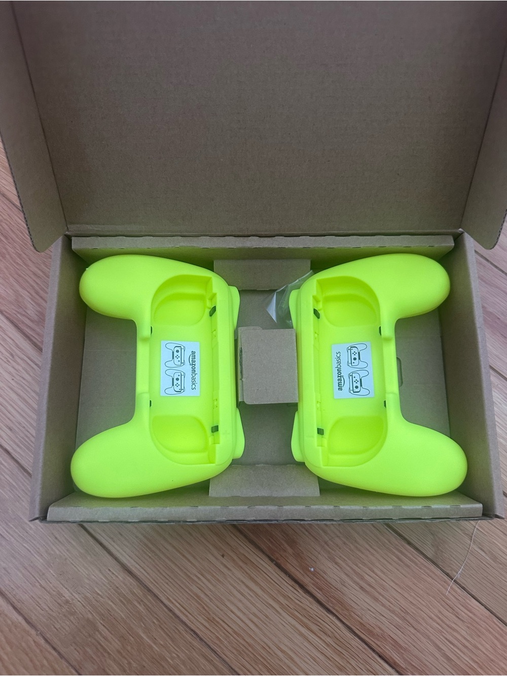 Grip Kit for Nintendo Switch Joy-Con Controllers - Neon Yellow